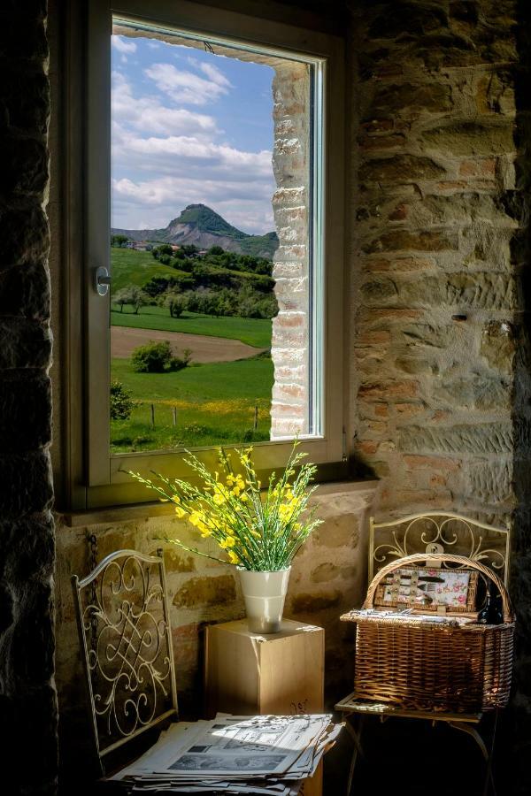 Palazzo Serre - Natura & Piscina Сан-Лео Экстерьер фото